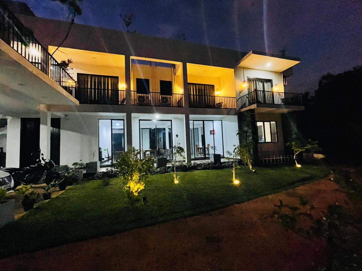 Black Mustang Hotel دامبولا المظهر الخارجي الصورة
